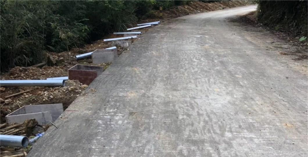 護(hù)欄防撞柱地基灌注